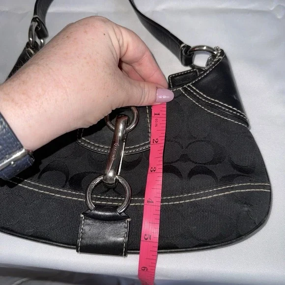 Vintage Coach Mini Black Signature C Hampton Hobo Clip Shoulder Hand Bag Purse - Picture 12 of 13